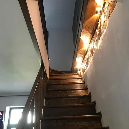 Delia Apartment *